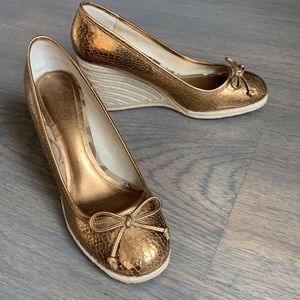 Coach Size 8.5 Cracked metallic bronze espadrille wedges